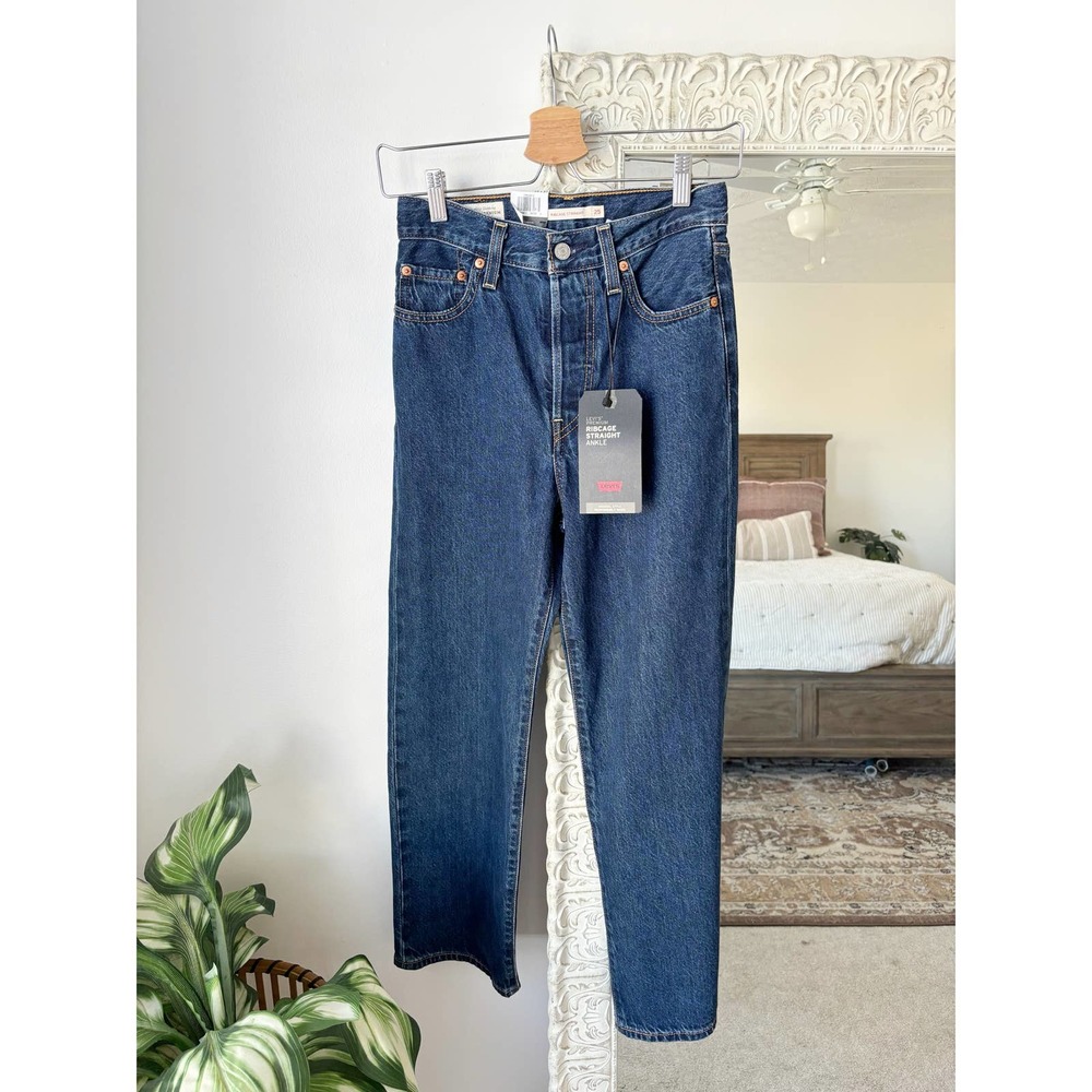 Levi’s Ribcage Straight Jeans - Picture 2 of 8